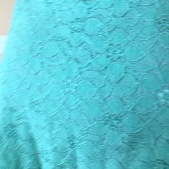 Sassy lace and bow crop top 💫 - Picture 4 of 5